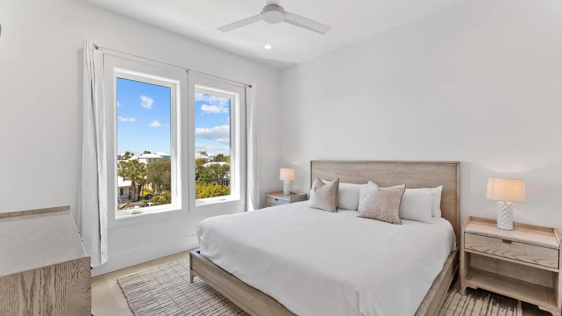 Emerald Enclave By Avantstay 18Bdr Buyout Two Stunning Homes By The Beach Destin Villa